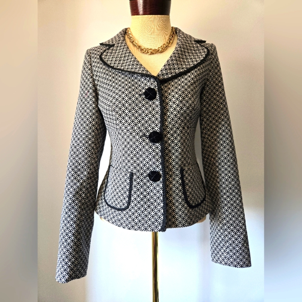 Iris Setlakwe Black and White Cross Patterned Wool Blend Fitted Blazer. Size 2